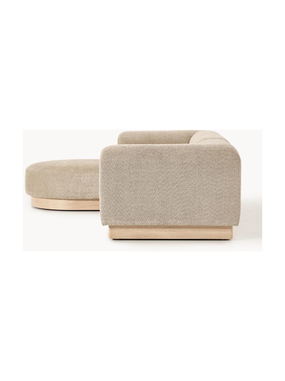 Modulares Sofa Natalie (3-Sitzer) aus Teddy-Bouclé mit Hocker, Bezug: Teddy-Bouclé (100 % Polye, Gestell: mitteldichte Holzfaserpla, Sockel: Massives Buchenholz, lack, Teddy-Bouclé Beige, helles Buchenholz, B 283 x T 197 cm