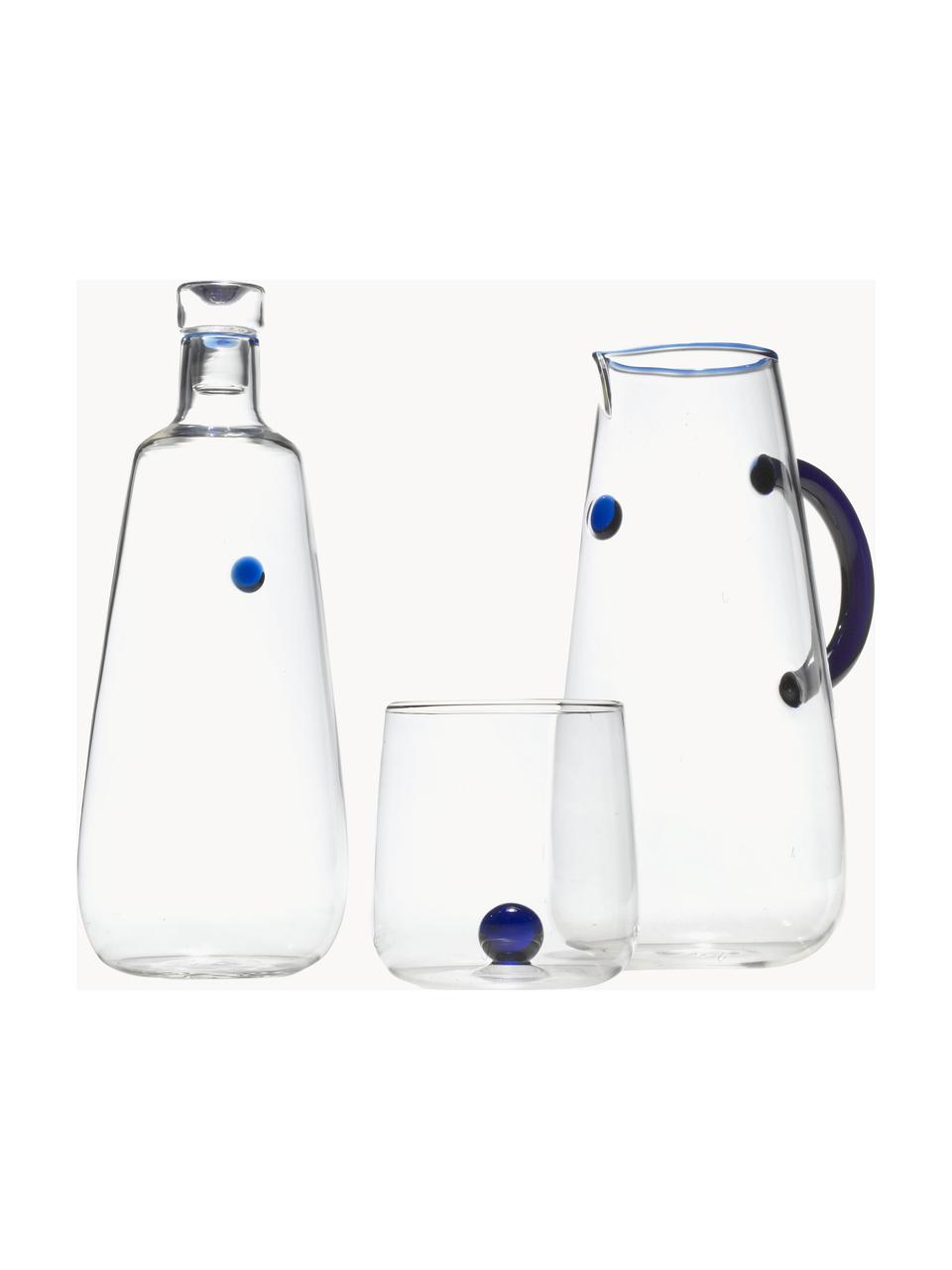 Bicchieri acqua fatti a mano in vetro soffiato Bilia 6 pz, Vetro borosilicato, soffiato a bocca.

Scopri la versatilità del vetro borosilicato per la tua casa! Il vetro borosilicato è un materiale di alta qualità, affidabile e robusto. È caratterizzato da un'eccezionale resistenza al calore ed è quindi ideale per il vostro tè o caffè caldo. Rispetto al vetro tradizionale, il vetro borosilicato è più resistente alle rotture e alle incrinature, il che lo rende un compagno sicuro per la tua casa., Trasparente, blu scuro, Ø 9 x Alt. 9 cm, 440 ml