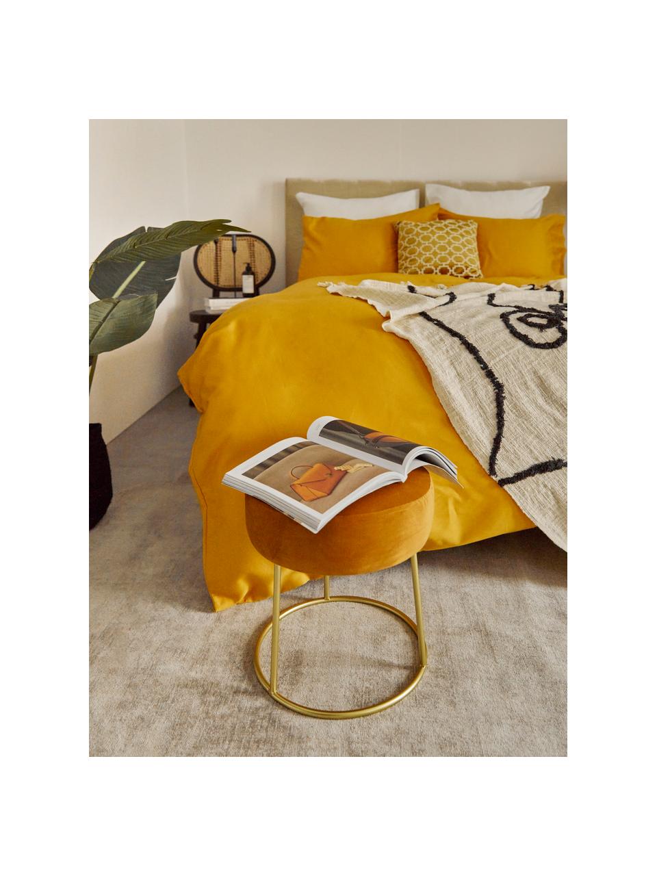 Ronde fluwelen kruk Clarissa in geel, Bekleding: 100% polyester fluweel, Frame: MDF, Poten: gelakt edelstaal, Bekleding: geel Voet: goudkleurig, Ø 35 x H 40 cm