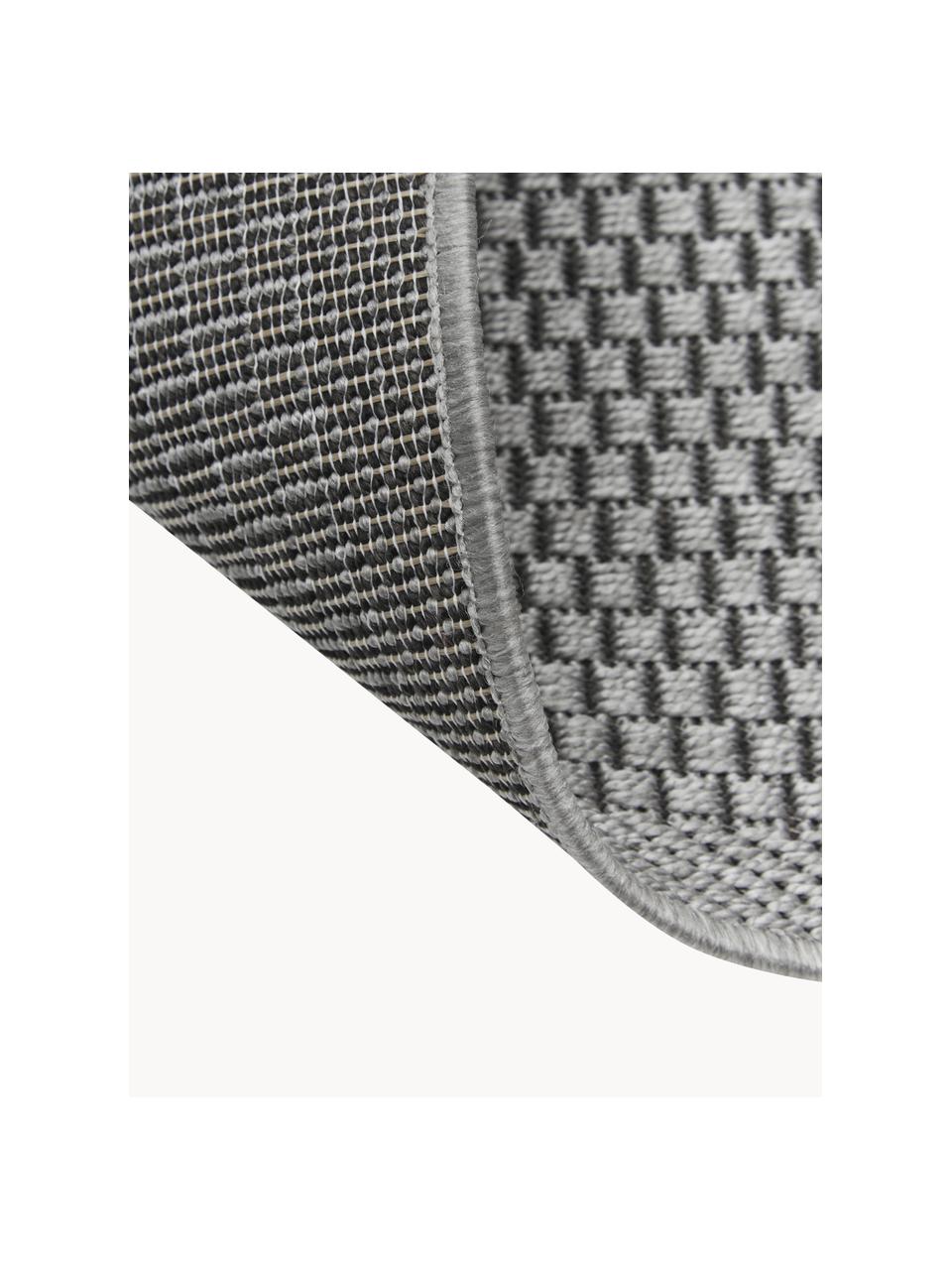 Interiérový a exteriérový koberec Toronto, 100 % polypropylen

Materiál použitý v tomto produktu byl testován na škodlivé látky a certifikován podle STANDARD 100 od OEKO-TEX®, 21.HTR.82511, Hohenstein HTTI., Šedá, Š 300 cm, D 400 cm (velikost XL)