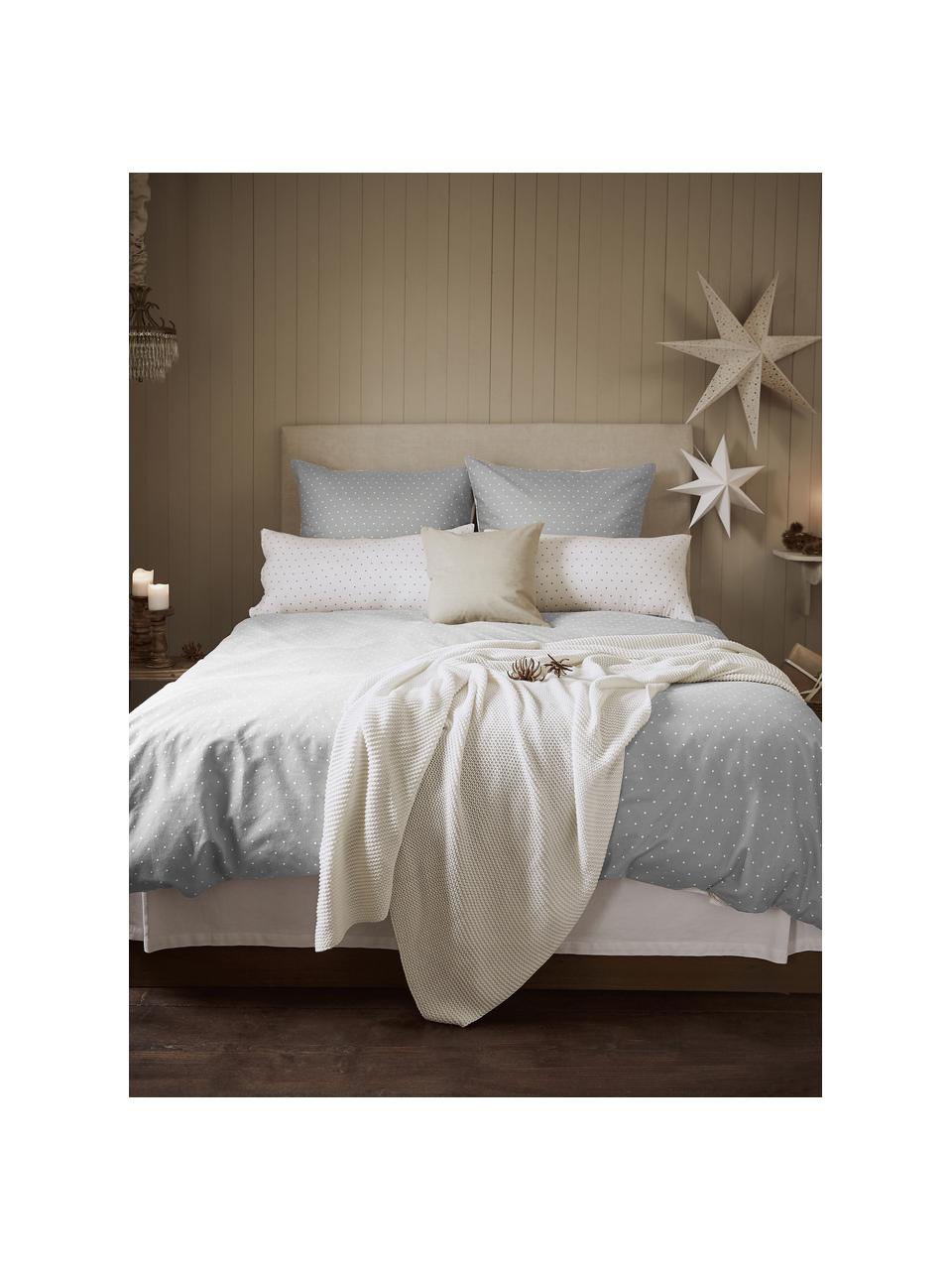 Flanelová obojstranná posteľná bielizeň Betty, Sivá, biela, 155 x 220 cm + 1 vankúš 80 x 80 cm