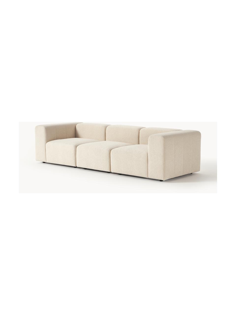 Divano componibile 4 posti in bouclé Lena, Rivestimento: bouclé (93% poliestere, 6, Struttura: legno di pino, compensato, Piedini: plastica, Bouclé beige chiaro, Larg. 284 x Prof. 106 cm