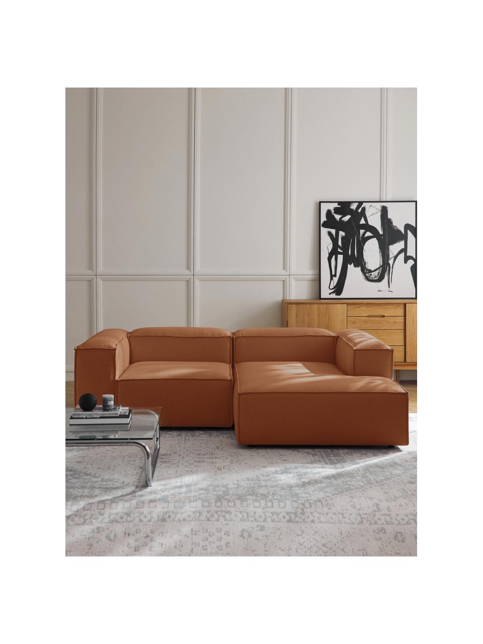 Divano angolare componibile Lennon, Rivestimento: poliestere Il rivestiment, Struttura: legno di pino massiccio, , Piedini: plastica I piedini si tro, Tessuto terracotta, Larg. 238 x Prof. 180 cm, chaise-longue a sinistra