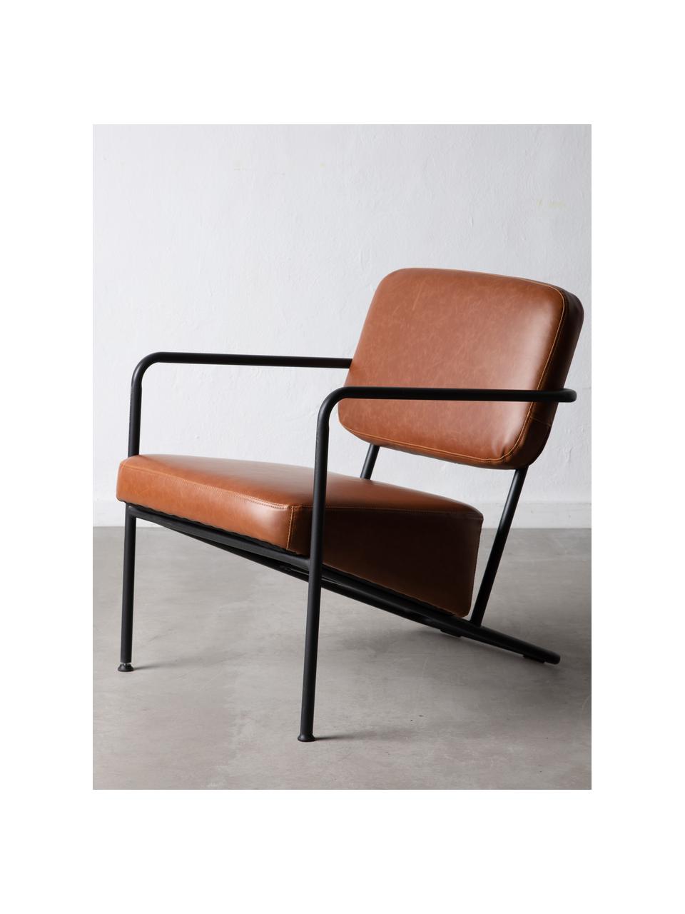 Kunstleren lounge fauteuil Arms met metalen frame, Bekleding: kunstleer, Frame: multiplex, Frame: gecoat metaal, Camelbruin, 57 x 76 cm