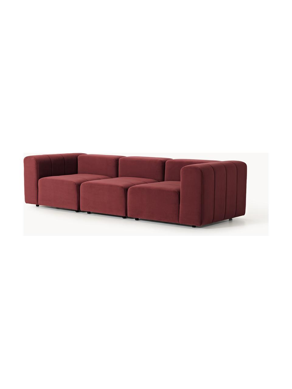 Divano componibile 4 posti in velluto Lena, Rivestimento: velluto (100% poliestere), Struttura: legno di faggio, truciola, Piedini: plastica, Velluto rosso vino, Larg. 287 x Prof. 106 cm