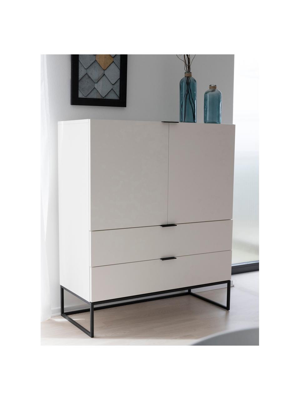 Credenza alta bianca Kobe, Struttura e maniglie: acciaio verniciato opaco, Corpo: bianco opaco Struttura e maniglie: nero opaco, Larg. 100 x Alt. 120 cm