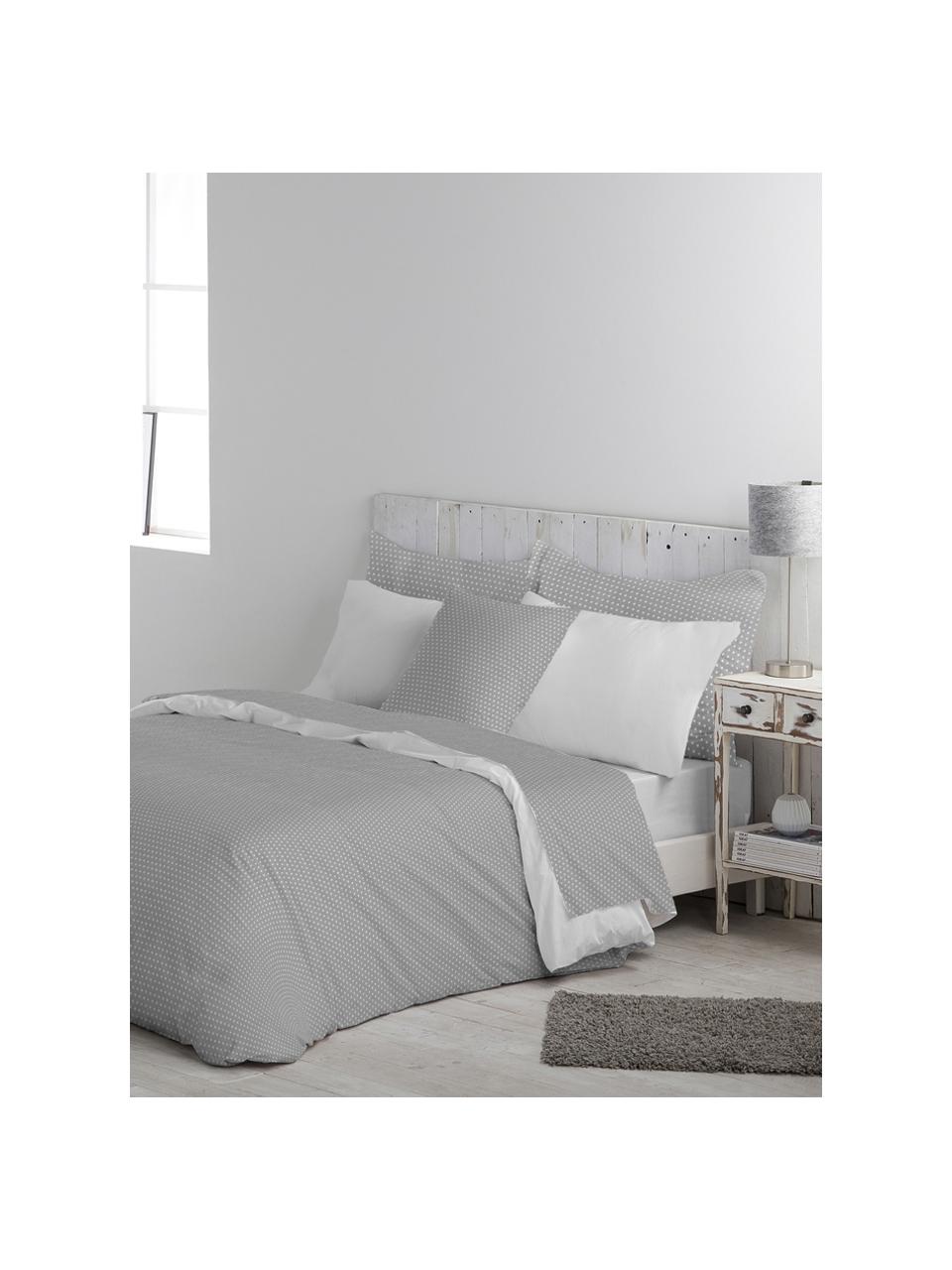 Set lenzuola in cotone Perun, Cotone

La biancheria da letto in cotone è piacevolmente morbida sulla pelle, assorbe bene l'umidità ed è adatta per chi soffre di allergie, Grigio, bianco, 180 x 270 cm + 2 federe 50 x 80 cm