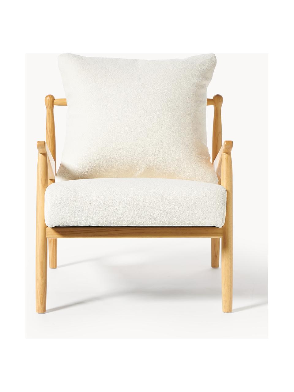 Poltrona lounge in bouclé Mikkel, Rivestimento: bouclé (100% poliestere) , Bouclé bianco latte, legno di albero della gomma laccato, Larg. 66 x Prof. 77 cm