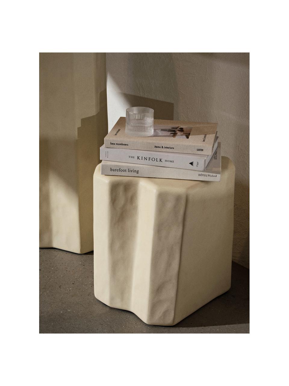 Beton-Sitzhocker Staffa in organischer Form, Beton, glasfaserverstärkt, Off White, matt, B 36 x H 40 cm