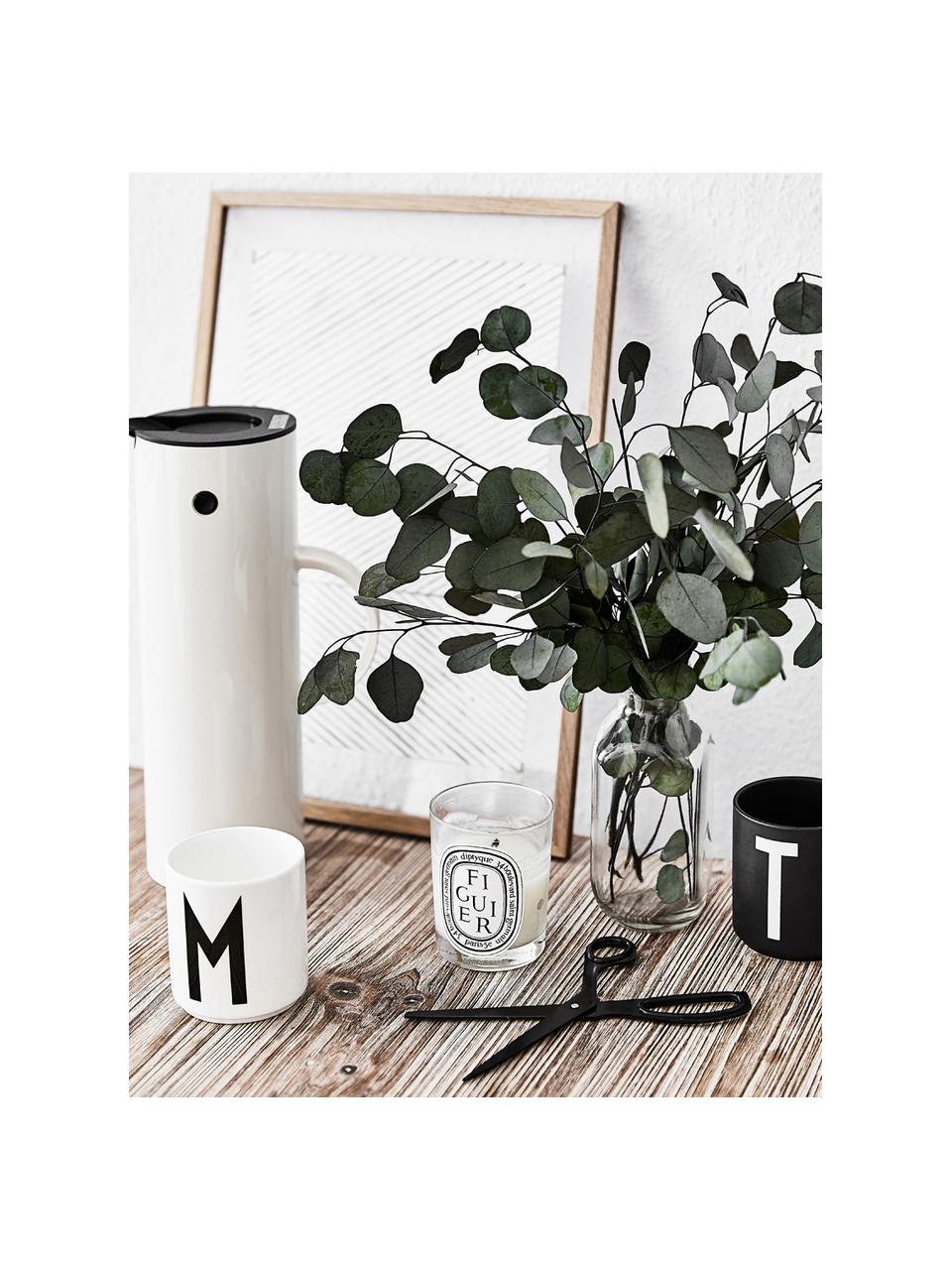 Design beker Personal met letters (varianten van A tot Z), Beenderporselein (porselein)
Fine Bone China is een zacht porselein, dat zich vooral onderscheidt door zijn briljante, doorschijnende glans., Wit, zwart, Beker S, 250 ml