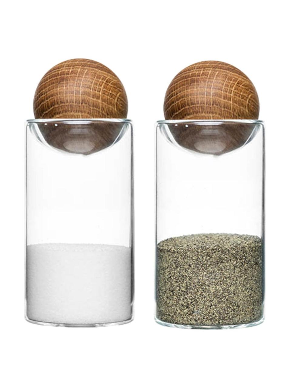 Set saliera e pepiera con tappo in legno di quercia Nature 2 pz, Contenitore: vetro soffiato, Trasparente, legno di quercia, Ø 5 x Alt. 12 cm