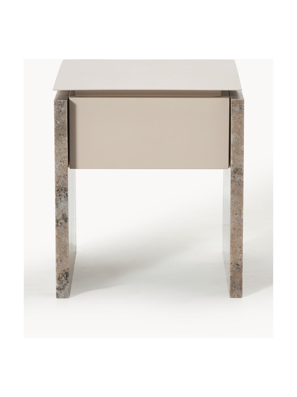 Nachttisch Bruce aus Marmor und Metall, Tischplatte: Metall, Front: Mitteldichte Holzfaserpla, Beine: Marmor Dieses Produkt wir, Hellbeige, Beige marmoriert, B 45 x H 50 cm