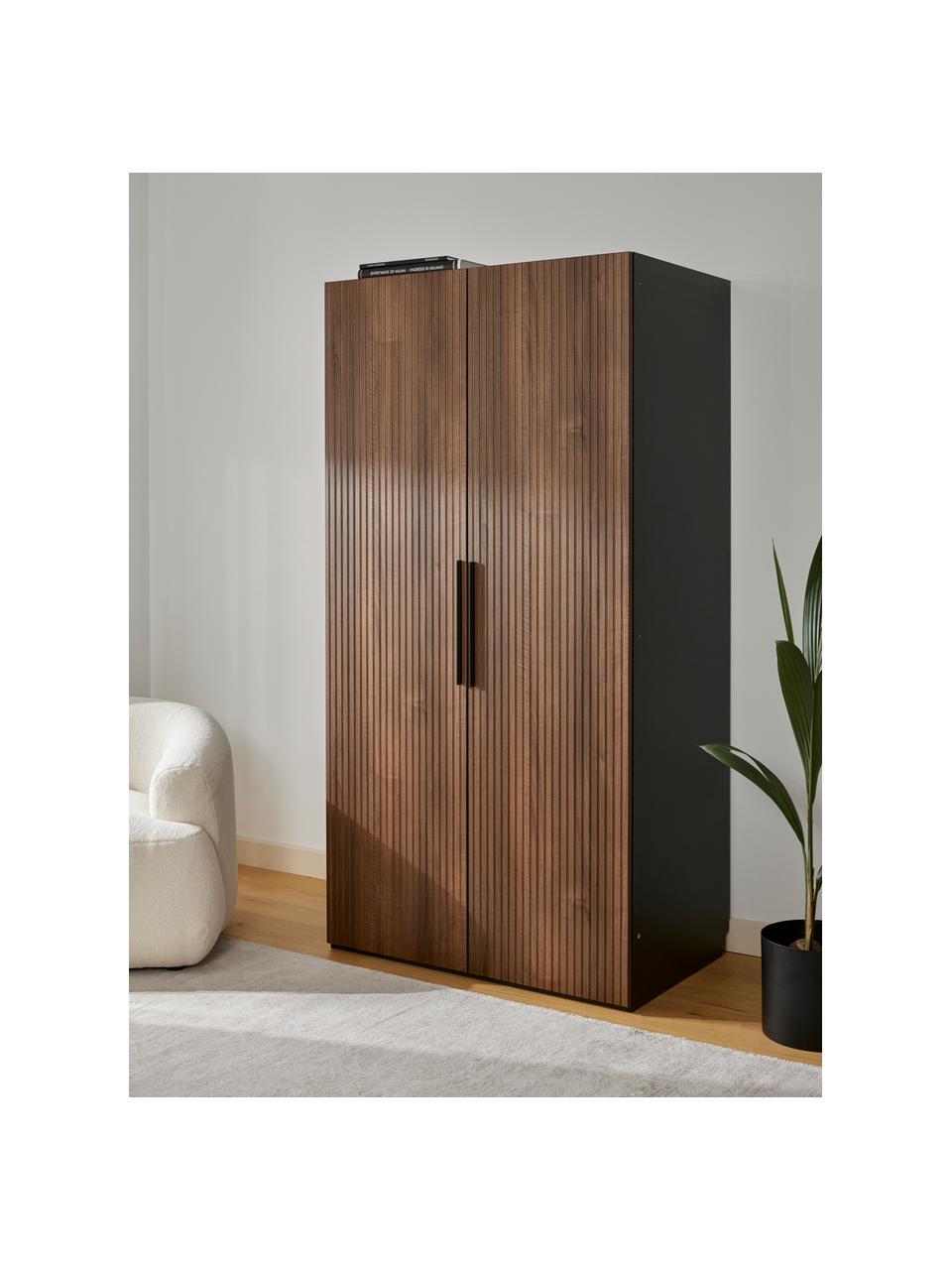Szafa modułowa Simone, 100 cm, różne warianty, Korpus: płyta wiórowa z certyfika, O wyglądzie drewna orzecha włoskiego, czarny, W 200 cm, Basic