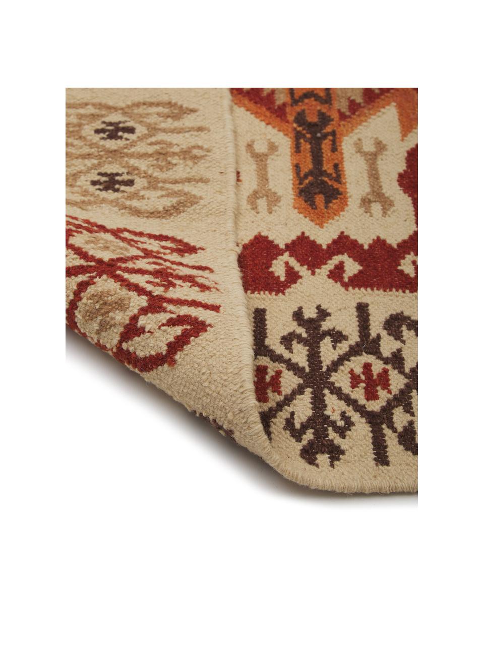 Tappeto kilim in lana tessuto a mano Ria, 100% lana
Nel caso dei tappeti di lana, le fibre possono staccarsi nelle prime settimane di utilizzo, questo e la formazione di lanugine si riducono con l'uso quotidiano, Rosso, beige, arancione, marrone, Larg. 155 x Lung. 240 cm (taglia M)