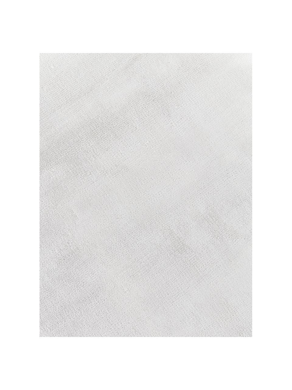 Tappeto in viscosa tessuto a mano con bordo ondulato Wavy, Grigio chiaro, Larg. 110 x Lung. 180 cm (taglia S)