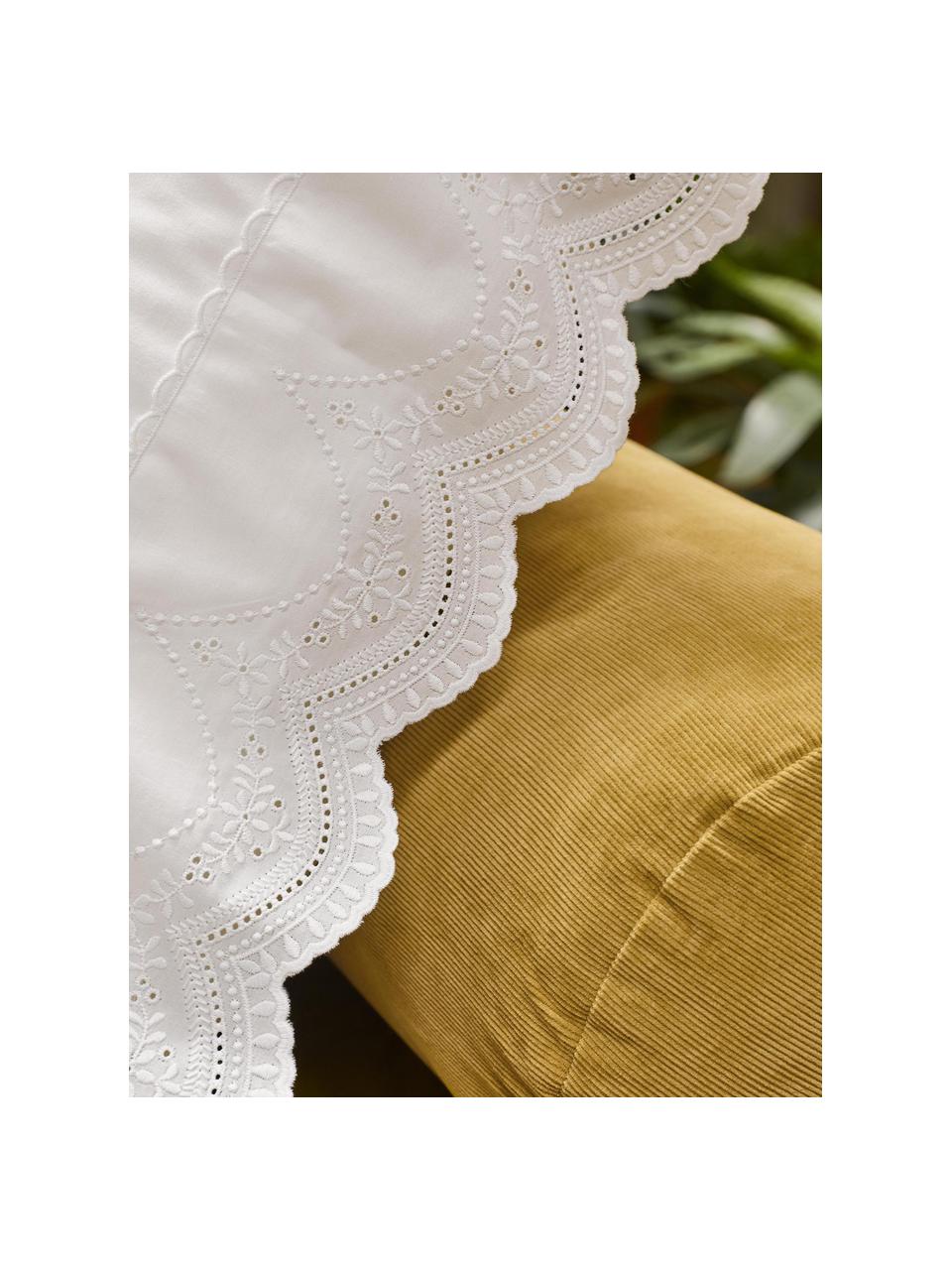 Baumwollperkal-Bettwäsche April mit Rüschen an den Seiten, Webart: Perkal, Weiß, 135 x 200 cm + 1 Kissen 80 x 80 cm