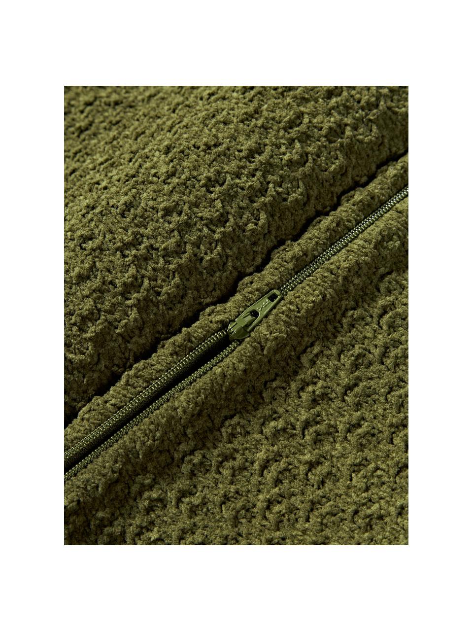 Gestrickte Kissenhülle Everly aus Chenille, 100 % Polyester (recycelt), GRS-zertifiziert

Das in diesem Produkt verwendete Material ist schadstoffgeprüft und zertifiziert nach STANDARD 100 by OEKO-TEX®, 11.HIN.00050., Dunkelgrün, B 50 x L 50 cm