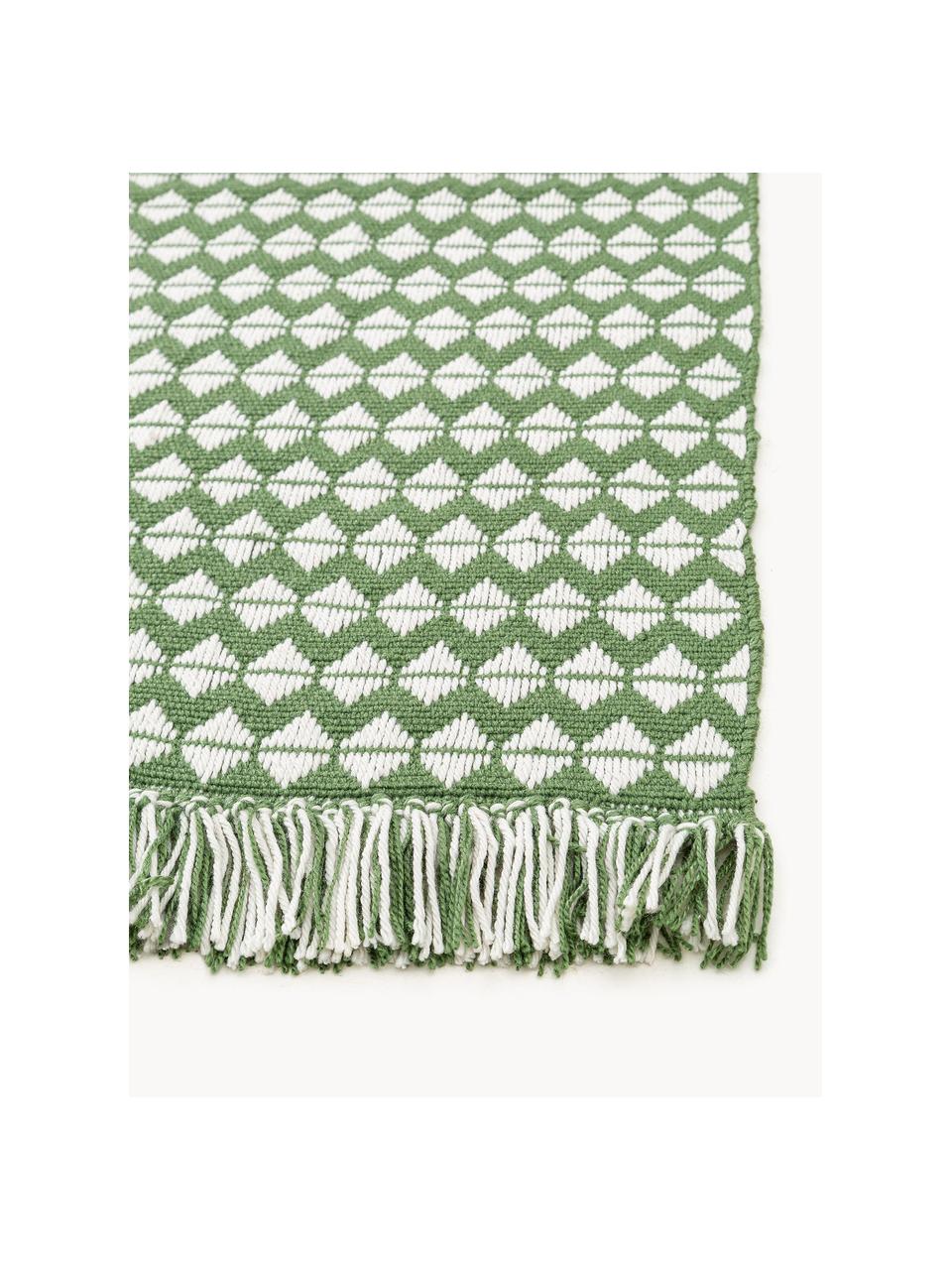 Tapis d'extérieur à franges Morty, 100 % polyester (PET recyclé), Vert foncé, blanc cassé, larg. 80 x long. 150 cm (taille XS)