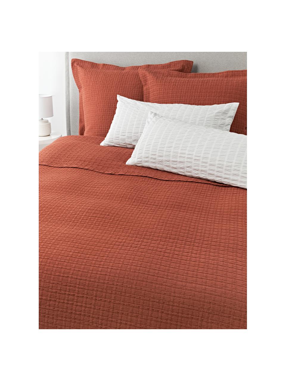 Copriletto in piqué waffle Orville, 100% cotone

Il materiale utilizzato in questo prodotto è testato per le sostanze nocive e certificato secondo l'OEKO-TEX Standard 100 - Textile by OEKO-TEX® , CITEVE, 4265CIT., Rosso ruggine, Larg. 180 x Lung. 250 cm (per letti da 140 x 200 cm)