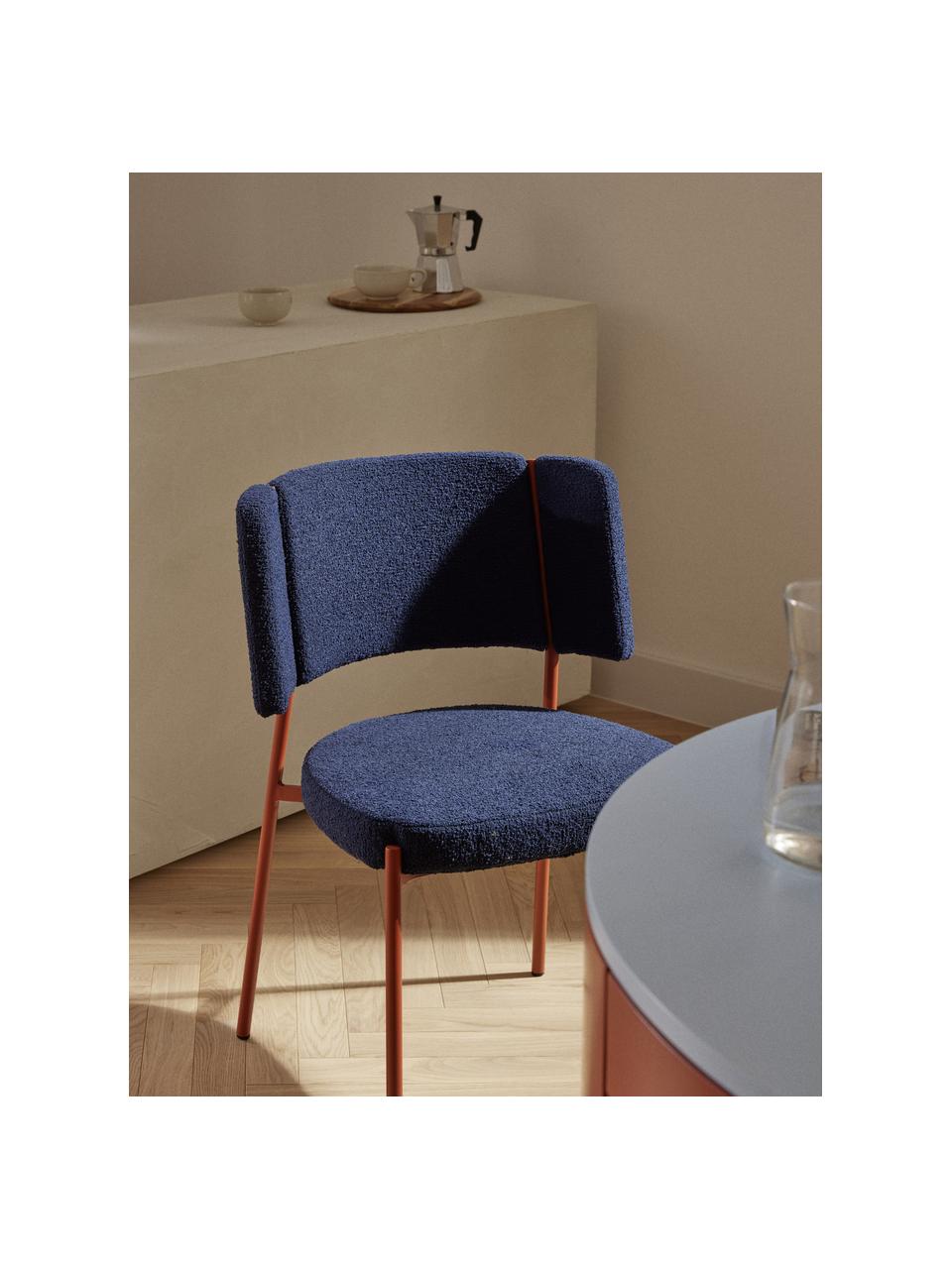 Chaises rembourrées en bouclette Samantha, 2 pièces, Bouclette bleu foncé, pieds rouges, larg. 55 x prof. 55 cm