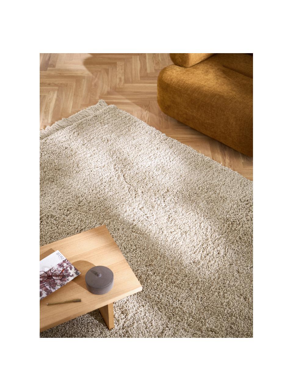 Flauschiger Hochflor-Teppich Dreamy mit Fransen, 100  % Polyester, recycelt

Das in diesem Produkt verwendete Material ist schadstoffgeprüft und zertifiziert nach STANDARD 100 by OEKO-TEX® , HOHENSTEIN HTTI, 21.HIN.90042., Beige, B 200 x L 300 cm (Grösse L)