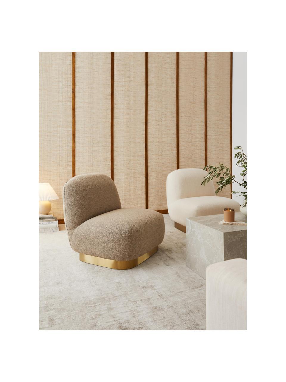 Sillón cóctel en tejido blouclé Elsie, Tapizado: tejido bouclé (poliéster), Estructura: madera contrachapada, Bouclé beige, dorado, An 77 x F 84 cm