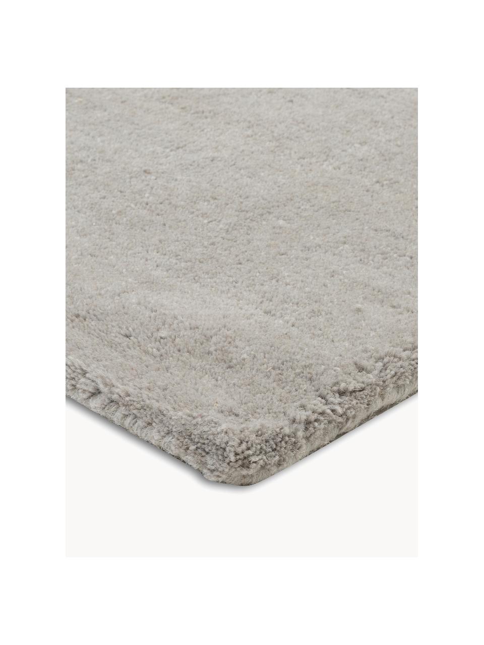 Ručne tuftovaný vlnený koberec Ometri, 100 % vlna
V prvých týždňoch používania môžu vlnené koberce uvoľňovať vlákna, tento jav zmizne po niekoľkých týždňoch používania, Viac farieb, Š 170 x D 240 cm (veľkosť M)