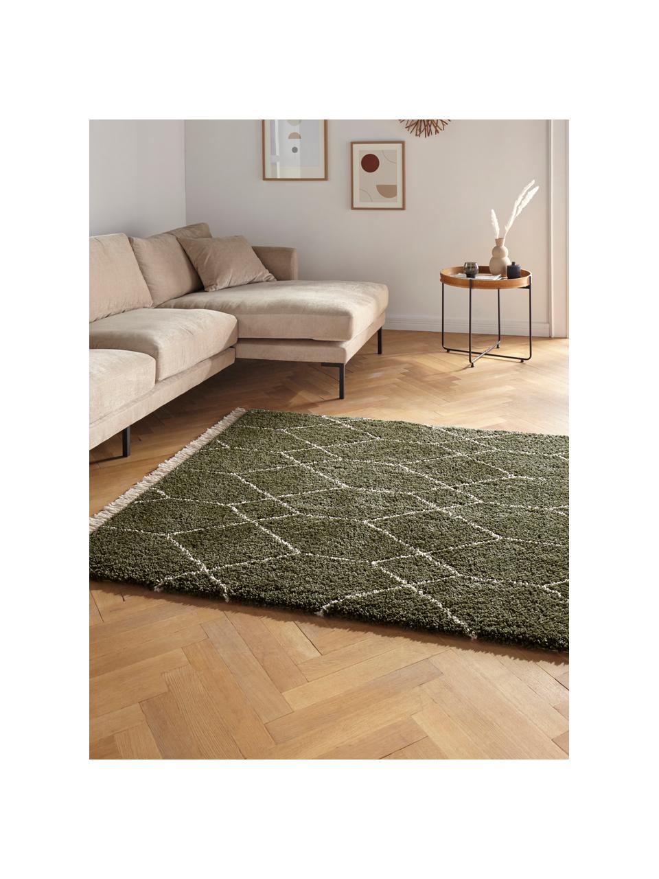 Alfombra pelo largo con flecos Mila, 100% polipropileno, Verde bosque, crema, An 80 x L 150 cm (Tamaño XS)