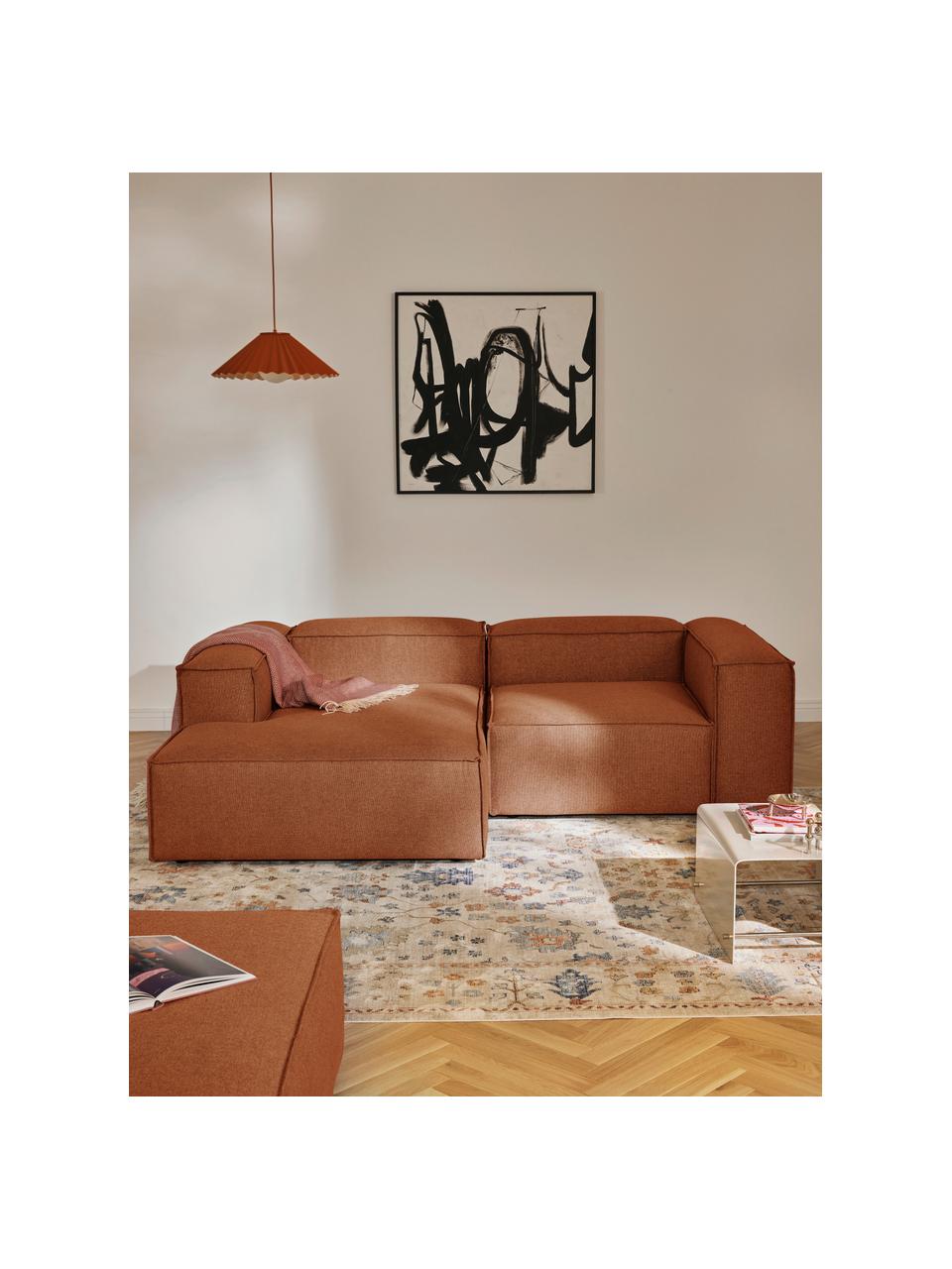 Divano angolare componibile Lennon, Rivestimento: poliestere Il rivestiment, Struttura: legno di pino massiccio, , Piedini: plastica I piedini si tro, Tessuto terracotta, Larg. 238 x Prof. 180 cm, chaise-lounge a sinistra