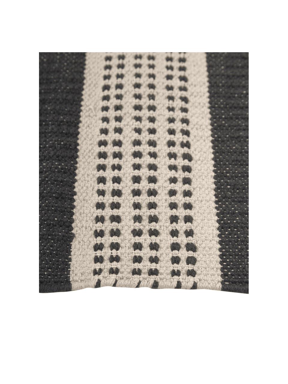 Gestreifter Badvorleger Gerda aus Baumwolle mit Quasten, 100 % Baumwolle, Grau, Schwarz, gestreift, B 80 x L 120 cm