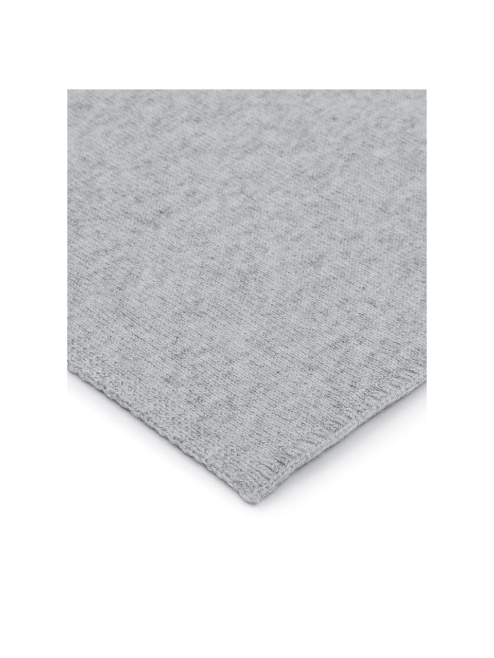 Coperta a maglia fine in cashmere grigio chiaro Viviana, 70% cashmere, 30% lana, Grigio chiaro, Larg. 130 x Lung. 170 cm