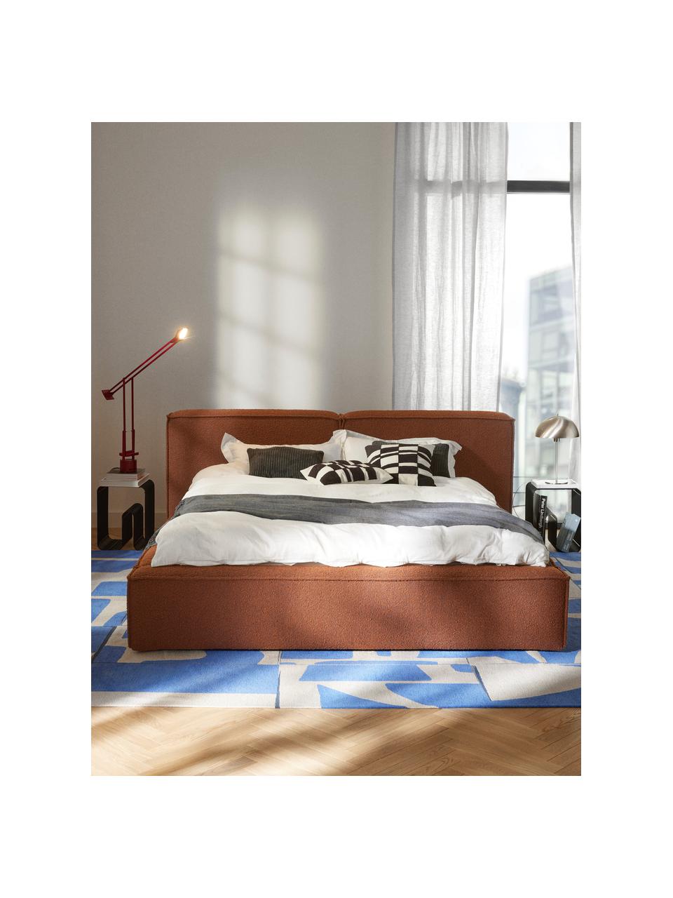 Čalúnená buklé posteľ Lennon, Buklé terakotová, Š 208 x D 243 cm (spacia plocha 140 x 200 cm)