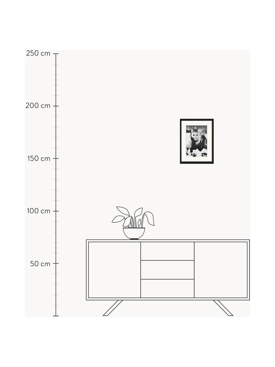 Gerahmter Digitaldruck Audrey, Bild: Digitaldruck auf Papier, , Rahmen: Holz, lackiert, Front: Plexiglas, Schwarz, Weiß, B 33 x H 43 cm