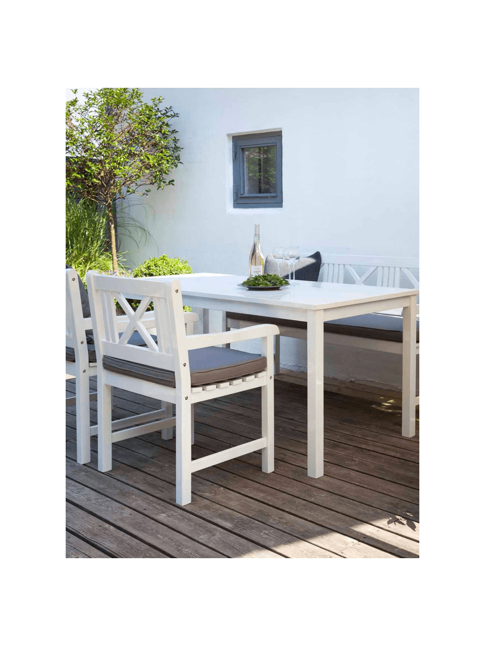 Sedia con braccioli da giardino in legno Rosenborg, Legno di mogano verniciato, Bianco, Larg. 59 x Alt. 89 cm