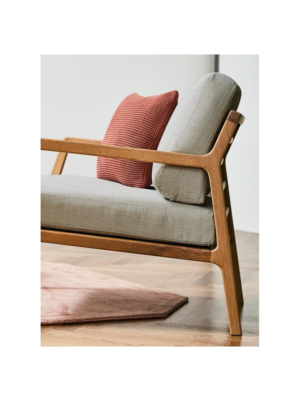 Fauteuil Becky van eikenhout, Bekleding: polyester, Frame: massief eikenhout, Geweven stof grijs, eikenhout, B 73 x D 90 cm