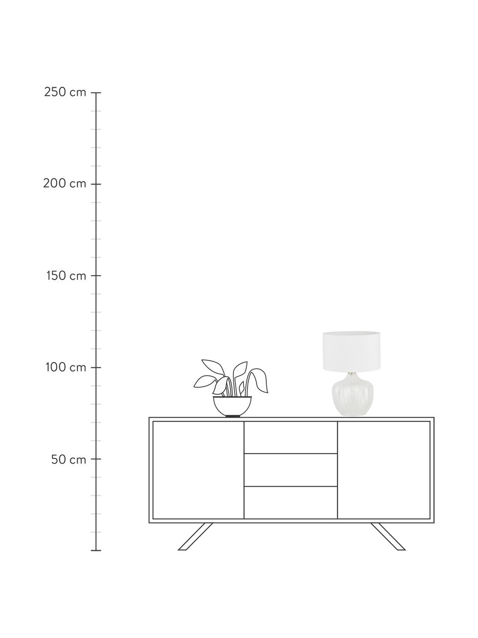 Lampada da tavolo con base in vetro Sue, Paralume: tessuto, Base della lampada: vetro, metallo ottonato, Paralume: bianco Base della lampada: trasparente, ottone spazzolato, Ø 33 x Alt. 47 cm