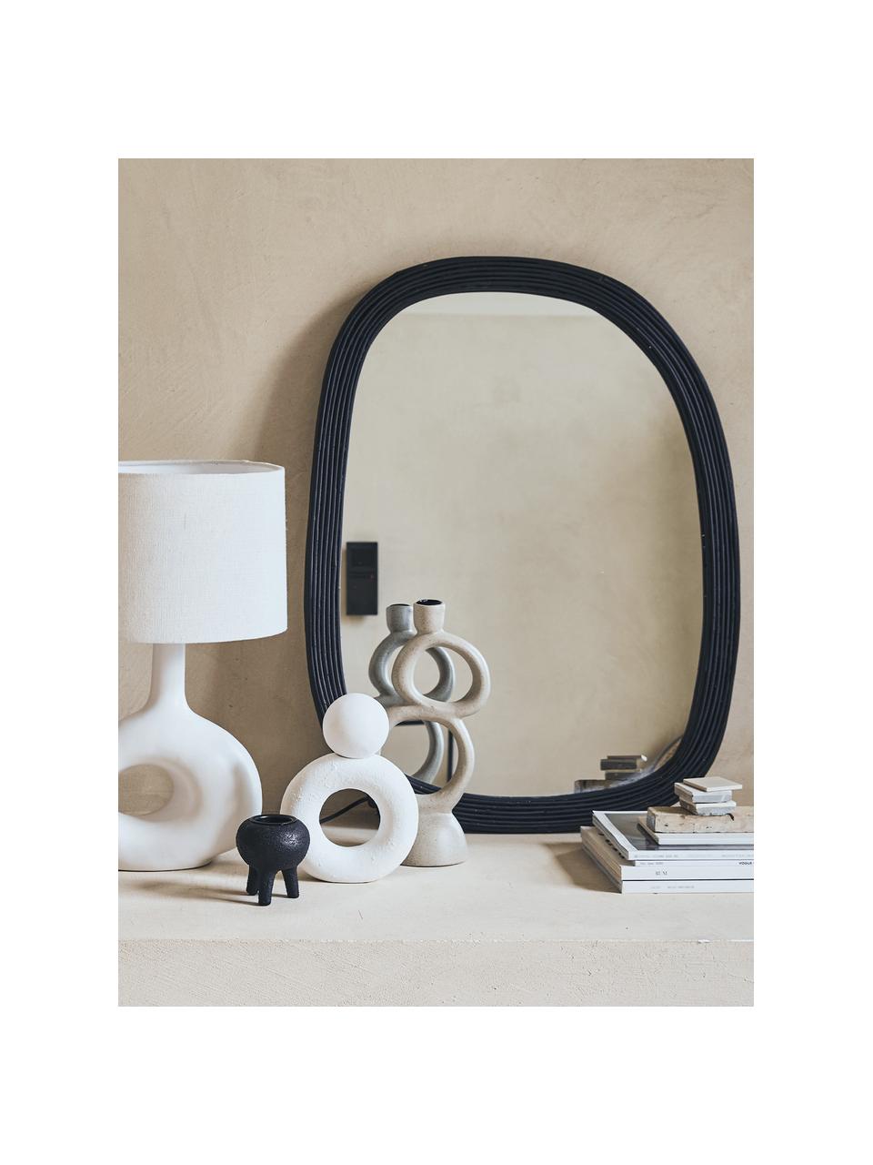 Handgemachter Wandspiegel Organic mit schwarzem Rattanrahmen, Rahmen: Rattan, Spiegelfläche: Spiegelglas, Schwarz, B 55 x H 75 cm