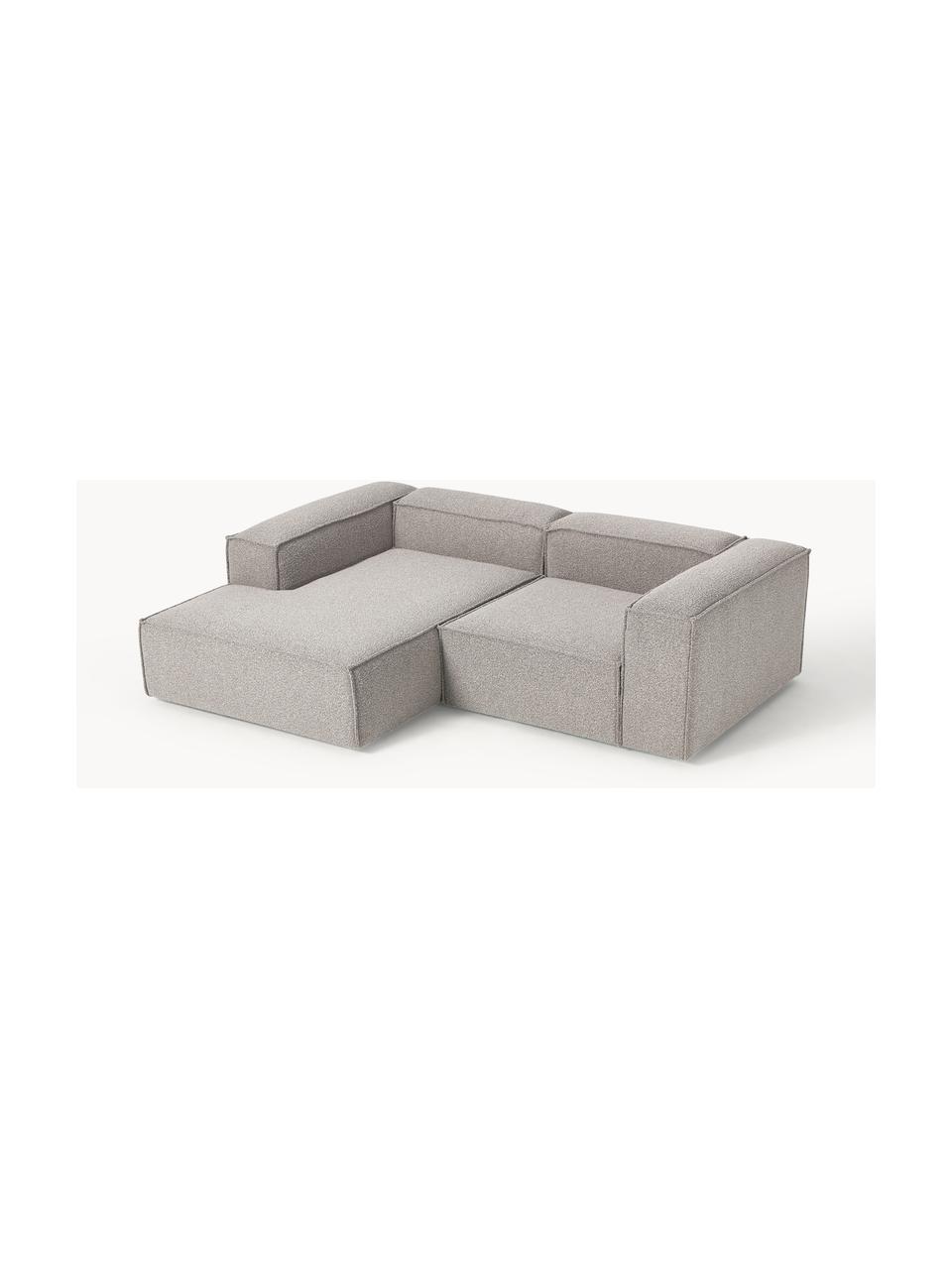 Divano angolare componibile in bouclé Lennon, Rivestimento: bouclé (100% poliestere) , Struttura: legno di pino massiccio, , Piedini: plastica Questo prodotto , Bouclé taupe, Larg. 238 x Prof. 180 cm, chaise longue a sinistra