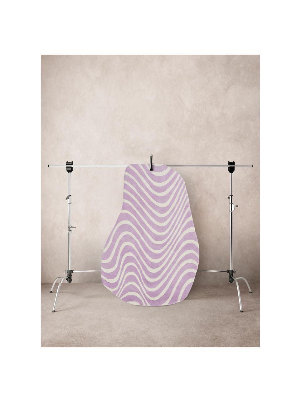 Handgetufteter Baumwollteppich Baggio in organischer Form, 100 % Baumwolle, Lavendel, Off White, B 120 x L 180 cm (Größe S)