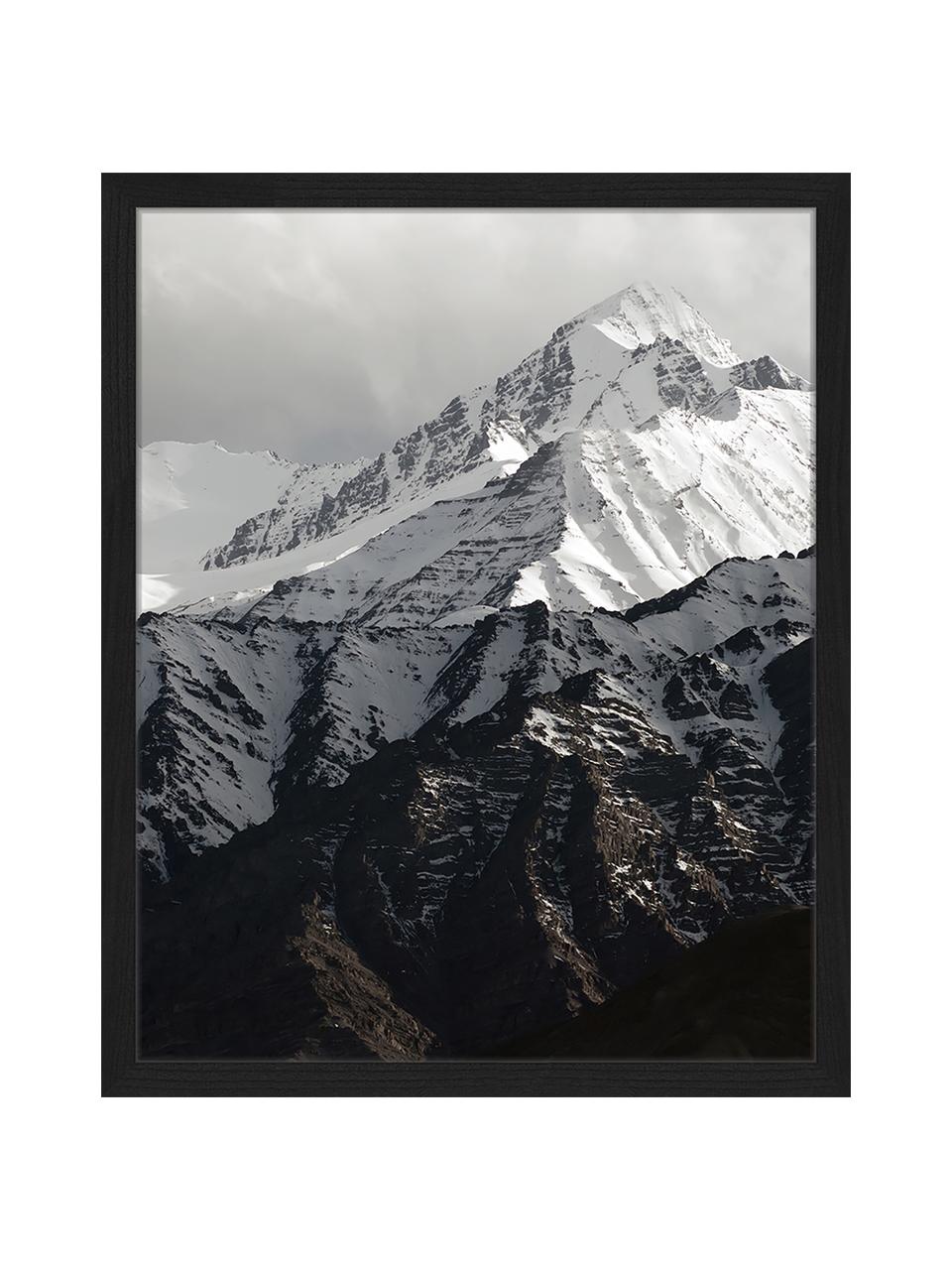 Gerahmter Digitaldruck Snow Mountain, Bild: Digitaldruck auf Papier, , Rahmen: Holz, lackiert, Front: Plexiglas, Schwarz, Weiß, B 43 x H 53 cm