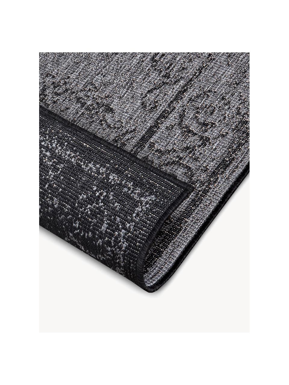 Interiérový/exteriérový oboustranný koberec Cebu, 100 % polypropylen

Materiál použitý v tomto produktu byl testován na škodlivé látky a certifikován podle STANDARD 100 od OEKO-TEX® 2210248, OEKO-TEX Service GmbH., Tmavě šedá, antracitová, Š 80 cm, D 150 cm (velikost XS)