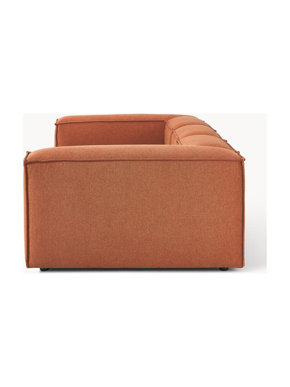 Modulares Sofa Lennon (4-Sitzer), Bezug: Polyester Der hochwertige, Gestell: Massives Kiefernholz, Spe, Füße: Kunststoff Dieses Produkt, Webstoff Terrakotta, B 327 x T 119 cm