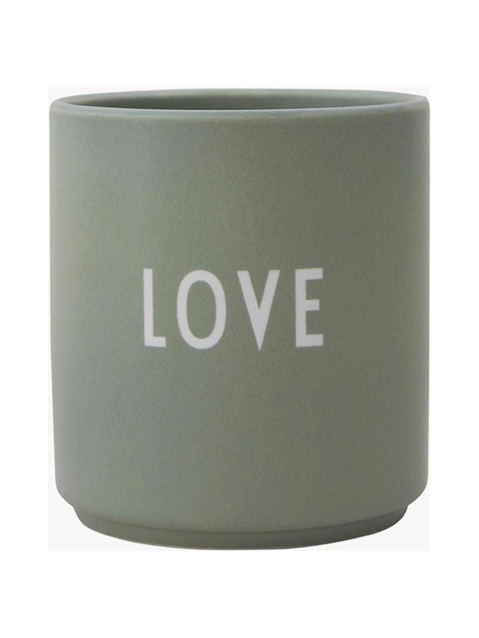 Mug design Favourite DAD/LOVE, Porcelaine Fine Bone China
Fine Bone China est une porcelaine tendre, qui se distingue particulièrement par sa brillance et sa translucidité, Gris-vert (Dad), Ø 8 x haut. 9 cm, 250 ml