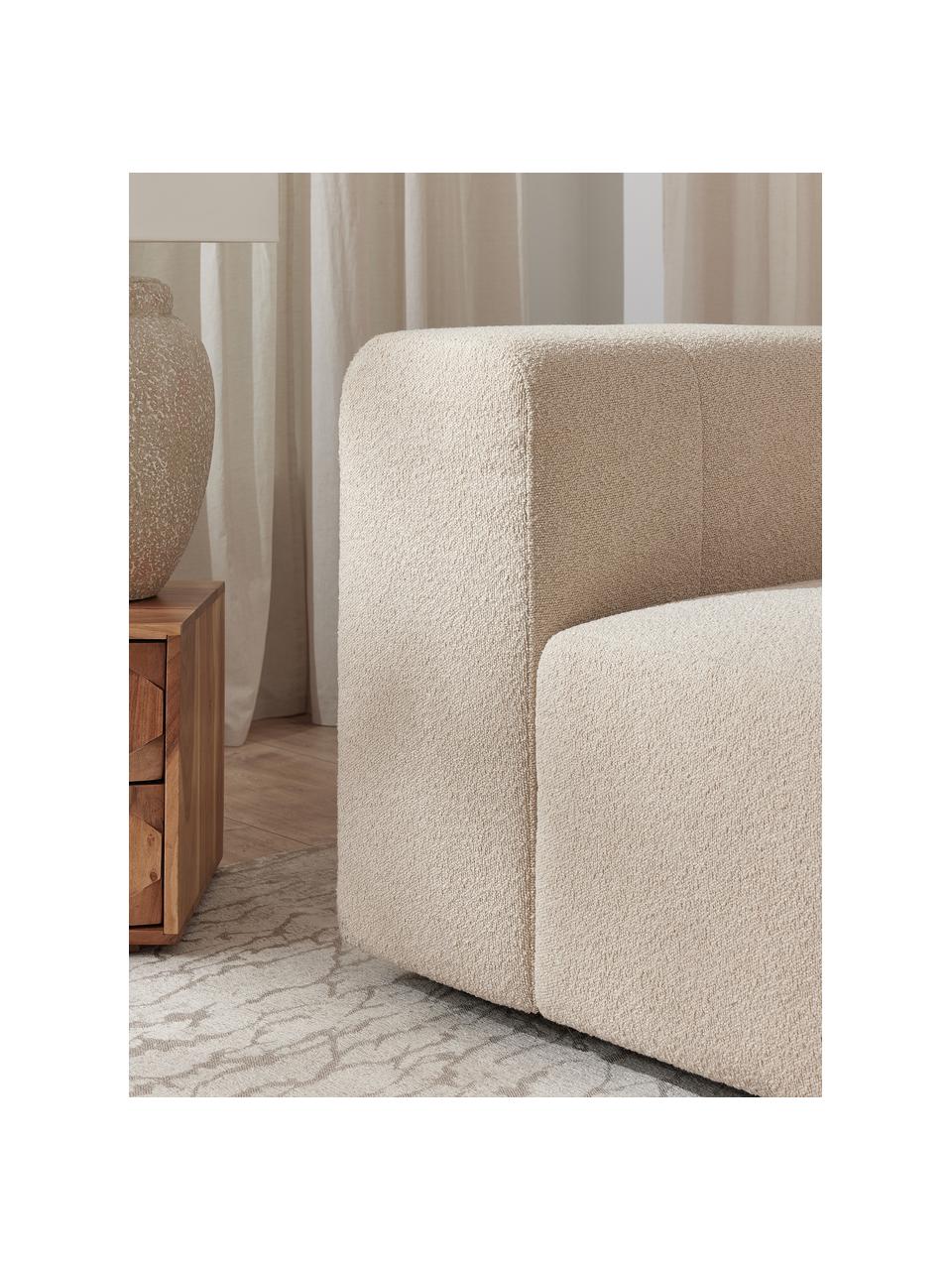 Poltrona in bouclè Lena, Rivestimento: bouclé (93% poliestere, 6, Rivestimento: cuscino in schiuma con an, Struttura: legno di pino, compensato, Gambe: plastica, Bouclé beige, Larg. 134 x Prof. 106 cm