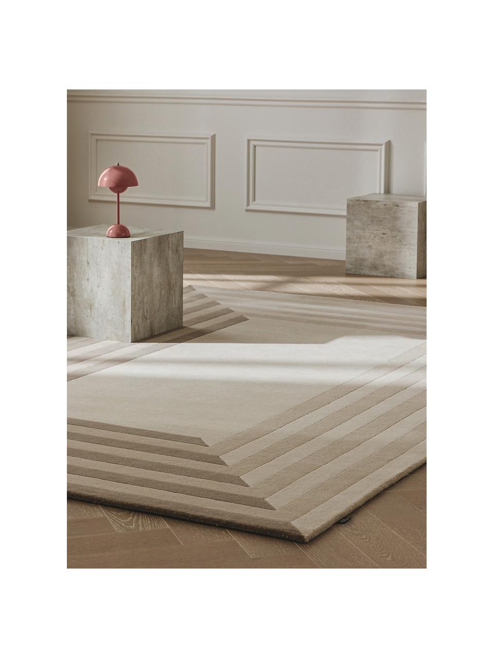 Tapis en laine tufté à la main Tilo, 100 % laine

Les tapis en laine peuvent perdre des fibres lors des premières semaines et des peluches peuvent se former, ce phénomène est naturel et diminue à mesure de votre usage et du temps, Tons beiges, larg. 160 x long. 230 cm (taille M)