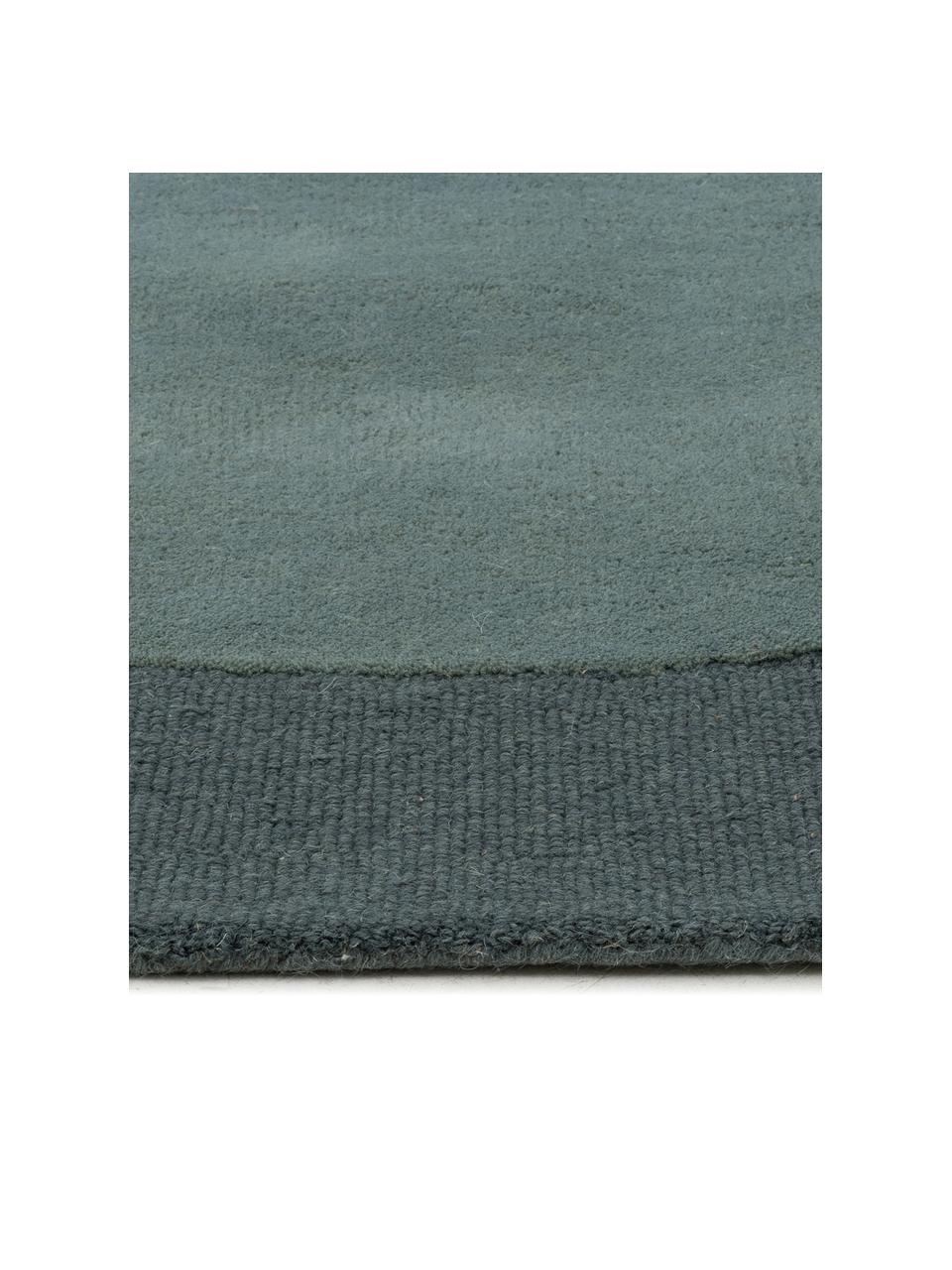 Handgetuft wollen vloerkleed Satomi, Bovenzijde: 95% wol, 5% viscose, Onderzijde: katoen, Mintgroen, grijsblauw, B 140 x L 200 cm (maat S)