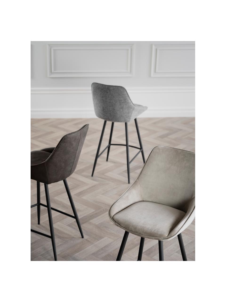Samt-Barstuhl Sierra mit Metall-Beinen, Bezug: 100 % Polyester (Samt) De, Gestell: Holz, FSC-zertifiziert, Beine: Metall, pulverbeschichtet, Samt Dunkelbraun, B 46 x H 97 cm