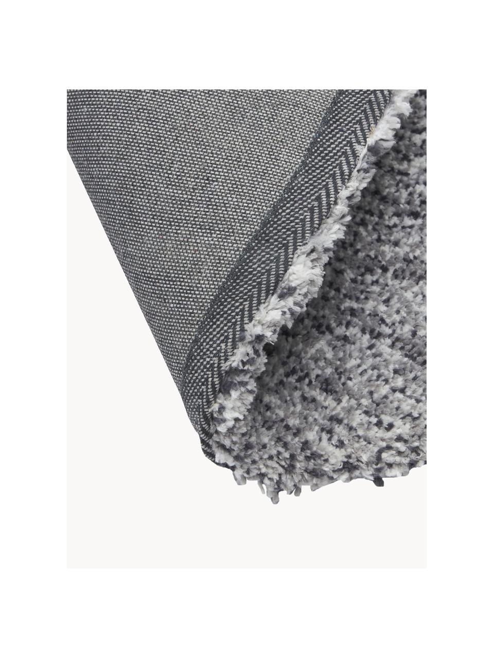 Flauschiger runder Hochflor-Teppich Marsha, Rückseite: 55 % Polyester, 45 % Baum, Grau, Ø 120 cm (Größe S)