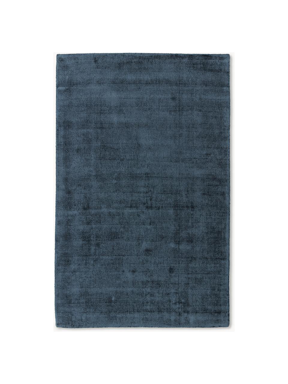 Handgeweven viscose vloerkleed Jane, Onderzijde: 100% katoen Het in dit pr, Donkerblauw, B 160 x L 230 cm (maat M)