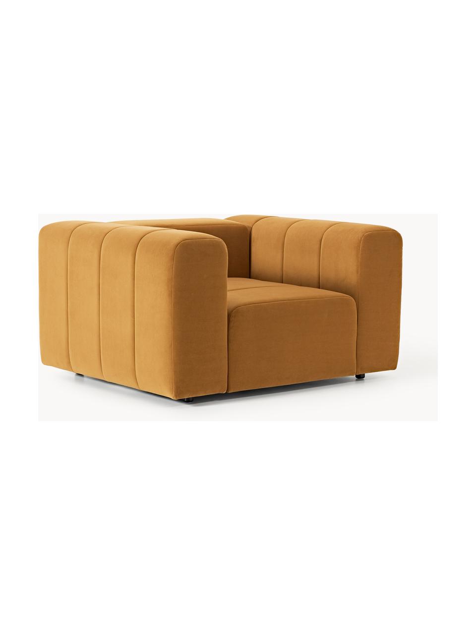 Poltrona lounge in velluto Lena, Rivestimento: velluto (100% poliestere), Struttura: legno di faggio, truciola, Piedini: plastica, Velluto giallo ocra, Larg. 133 x Prof. 106 cm